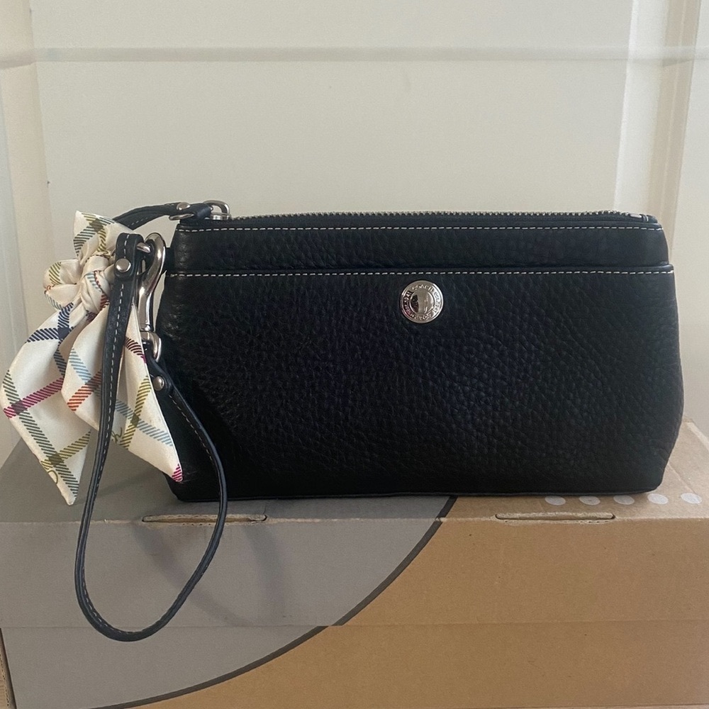 Coach Black Leather w/Scarf Wrislet